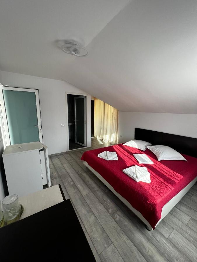Vila Iris Mamaia Nord Năvodari Εξωτερικό φωτογραφία